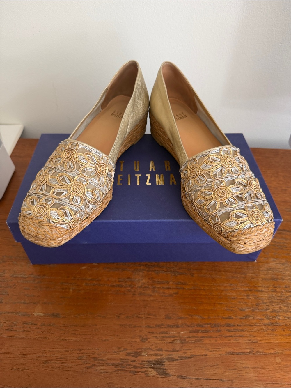 Stuart Weitzman vintage Gold and Natural Crochet Espadrille Flats